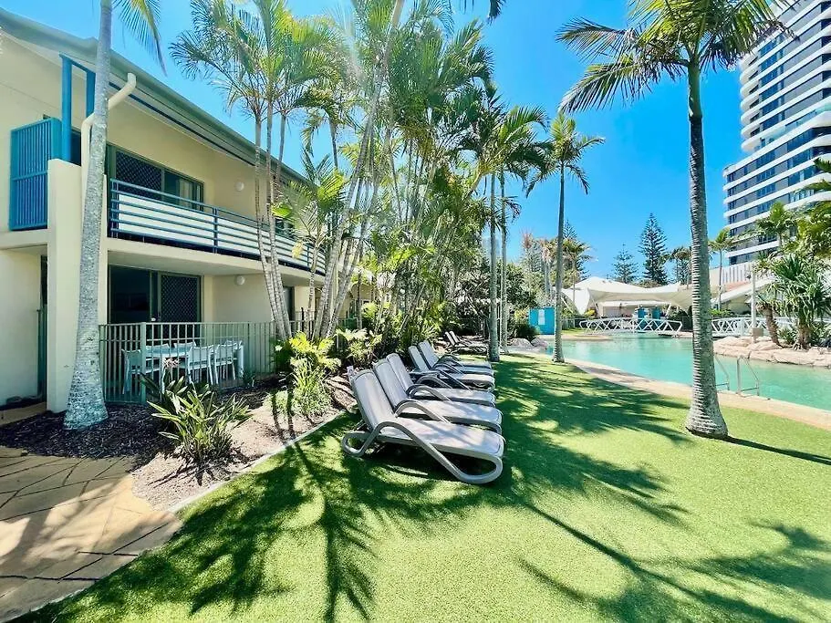 Diamond Beach 25 Gold Coast