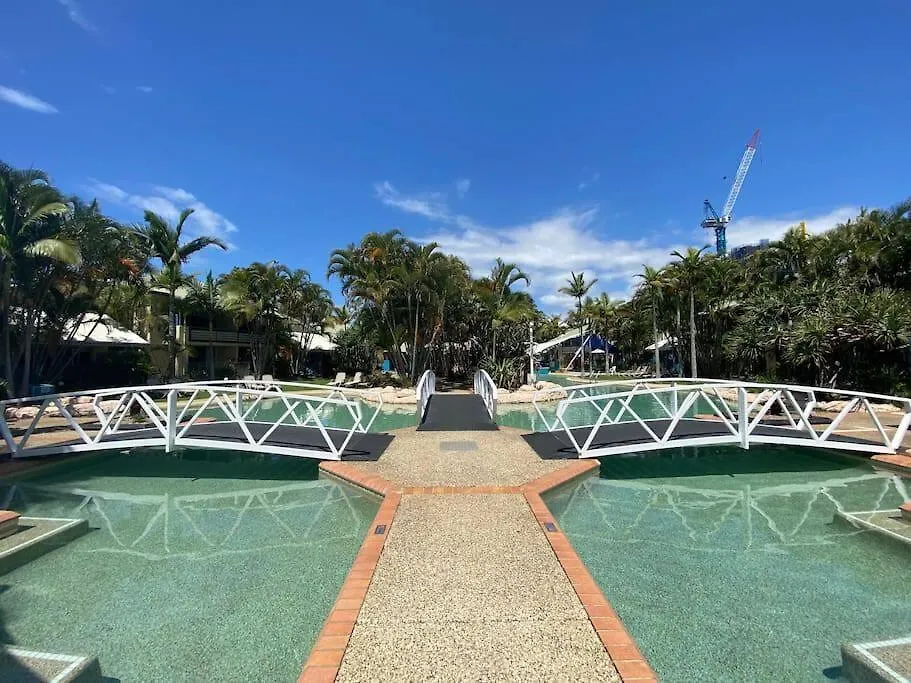 Diamond Beach 25 Gold Coast 0*,
